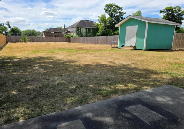 17th image of 1036 Caperton St, Houston, TX 77022 | MLS# 20544242