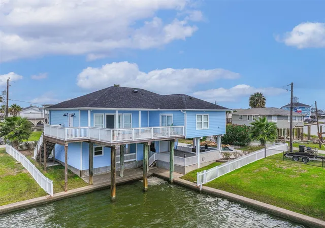 Homes for sale in Galveston, TX | 16611 Pompano Wy, Galveston, TX 77554 | MLS# 50083332