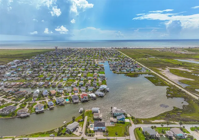 Homes for sale in Galveston, TX | 16611 Pompano Wy, Galveston, TX 77554 | MLS# 50083332