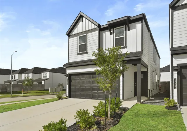 Photo 3 of Single family home for sale at 12238 City Rose Ct, Houston, TX 77047 | MLS# 8029229 | Listing updated on 2026-10-08