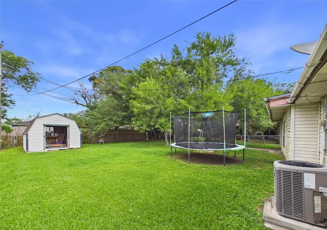 Homes for sale in Baytown, TX | 505 S Circle Dr, Baytown, TX 77520 | MLS# 77457682