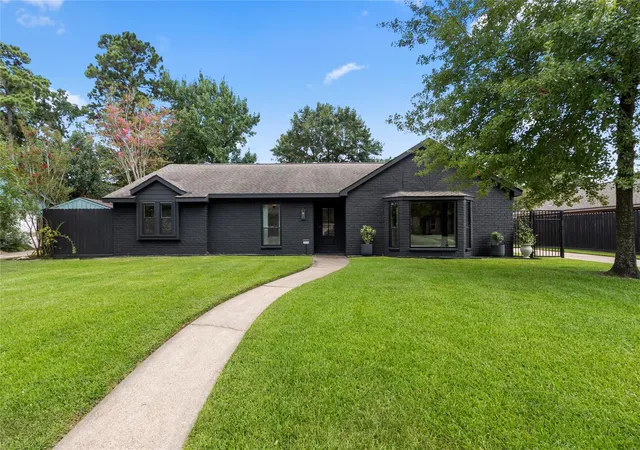 Photo 43 of Sale Pending at 27210 Paula Ln, Conroe, TX 77385 | MLS# 59042454 | Listing updated on 2026-09-01