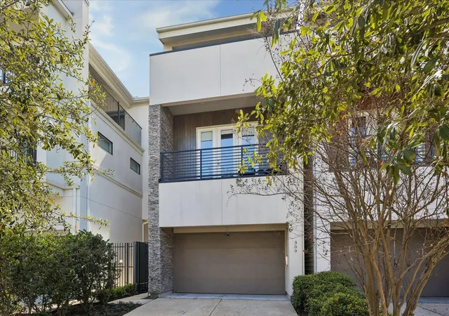 Photo 1 of Single family home for sale at 309 Peden St, Houston, TX 77006 | MLS# 44999631 | Listing updated on 2026-09-12