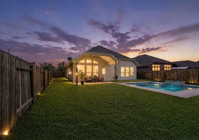 Photo 2 of Single family home for sale at 32014 Mckinley Run Dr, Hockley, TX 77447 | MLS# 75604993 | Listing updated on 2026-10-09