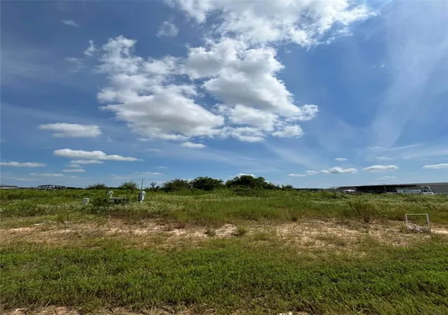 Photo 1 of Land for sale at 400 Road 5603, Cleveland, TX 77327 | MLS# 49650492 | Listing updated on 2026-10-01