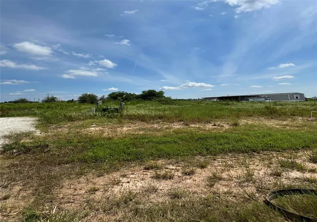 Photo 3 of Land for sale at 400 Road 5603, Cleveland, TX 77327 | MLS# 49650492 | Listing updated on 2026-10-01