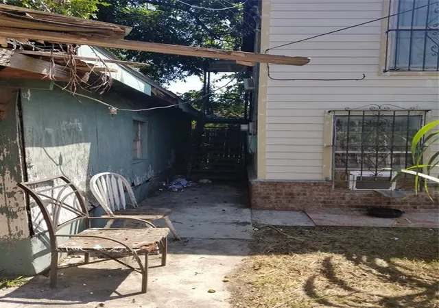 Photo 3 of Single family home for sale at 2210 Hardy St, Houston, TX 77026 | MLS# 86094189 | Listing updated on 2026-05-27