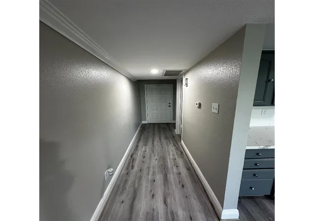 4th image of 4444 Victory Dr, Houston, TX 77088
