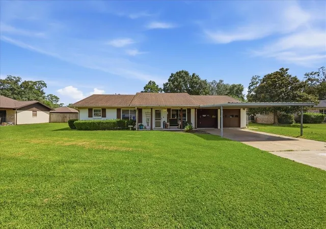 2nd image of 7845 Laurie Ln, Lumberton, TX 77657 | MLS# 24446893