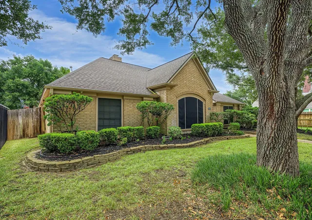 Photo 2 of Single family home for sale at 2327 Morning Park Dr, Katy, TX 77494 | MLS# 78972599 | Listing updated on 2026-09-10