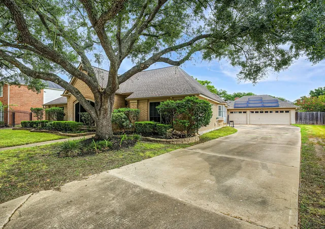 Photo 3 of Single family home for sale at 2327 Morning Park Dr, Katy, TX 77494 | MLS# 78972599 | Listing updated on 2026-09-10