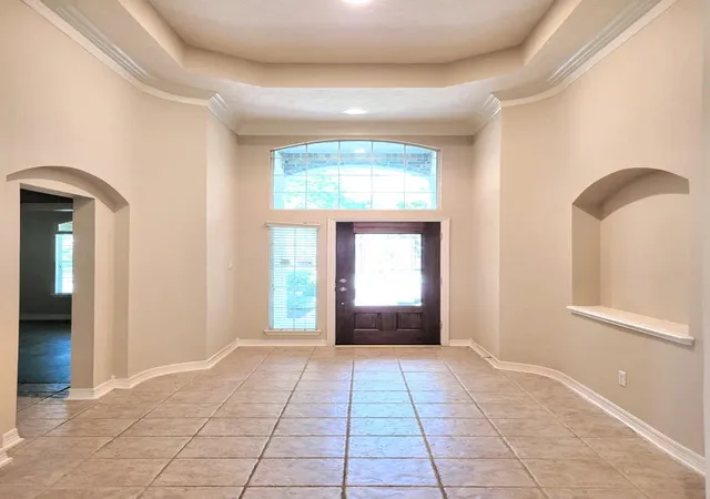 Photo 3 of Single family home for sale at 10327 Earlington Manor Dr, Spring, TX 77379 | MLS# 61514770 | Listing updated on 2026-09-22