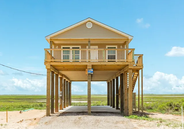 5th image of 2455 Blue Water Hwy Dr, Freeport, TX 77541 | MLS# 26219805