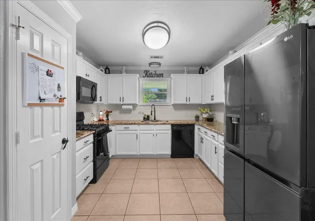 Photo 3 of Single family home for sale at 12116 Mills Ln, Houston, TX 77065 | MLS# 52404513 | Listing updated on 2026-09-17