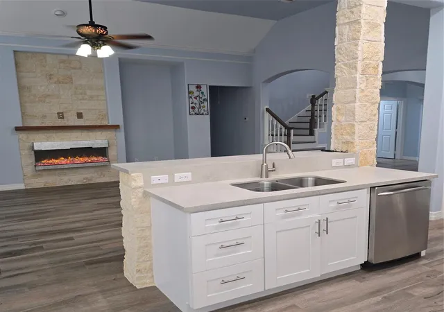 4th image of 18302 Rittenhouse Park Ct, Spring, TX 77379 | MLS# 89099980