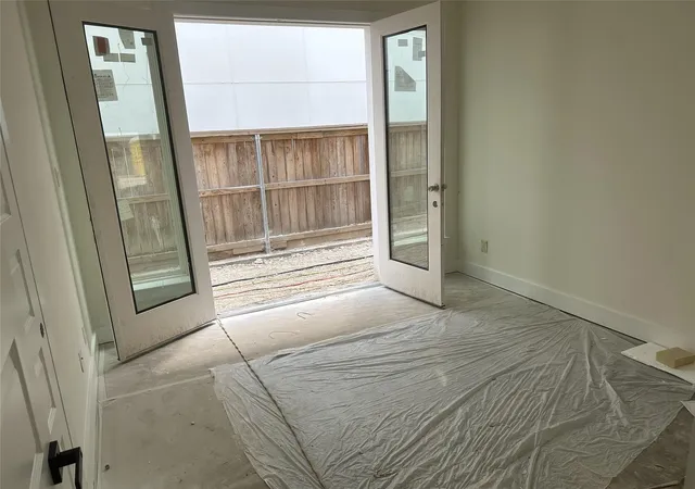 Photo 4 of Single family home for sale at 8702 Vadecha Dr, Houston, TX 77055 | MLS# 94289443 | Listing updated on 2026-09-09