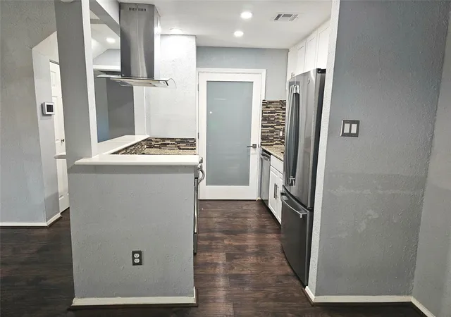 image of 3566 Ocee St, Houston, TX 77063 | MLS# 34826527
