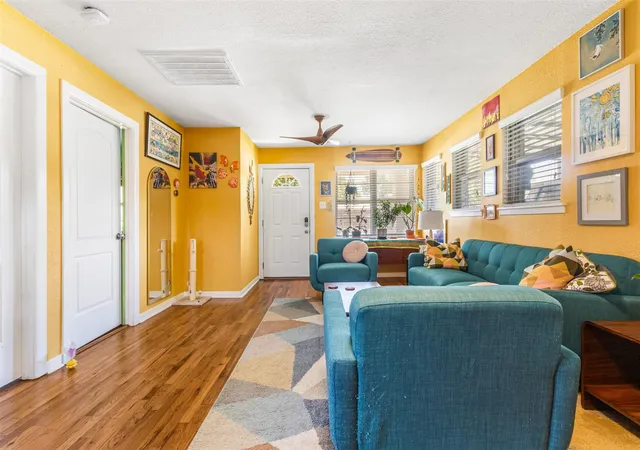 Photo 3 of Single family home for sale at 405 W 17th Street, Georgetown, TX 78626 | MLS# 74677812 | Listing updated on 2026-03-08