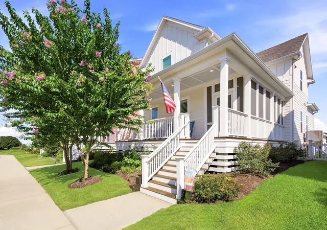 Photo 2 of Sale Pending at 5 Duval St, Galveston, TX 77554 | MLS# 30988307 | Listing updated on 2026-09-15