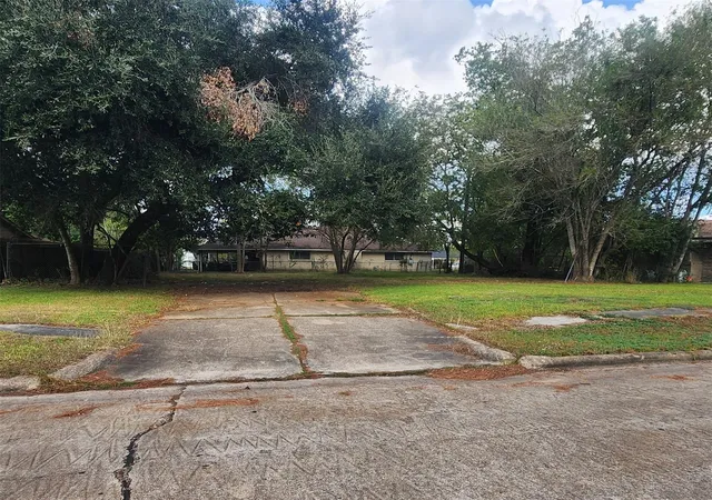 Photo 3 of Land for sale at 7709 Navasota St, Houston, TX 77016 | MLS# 6436605 | Listing updated on 2026-07-21
