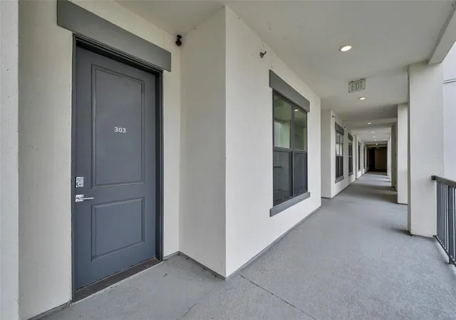 5th image of 199 Waterpoint Ct, Montgomery, TX 77356