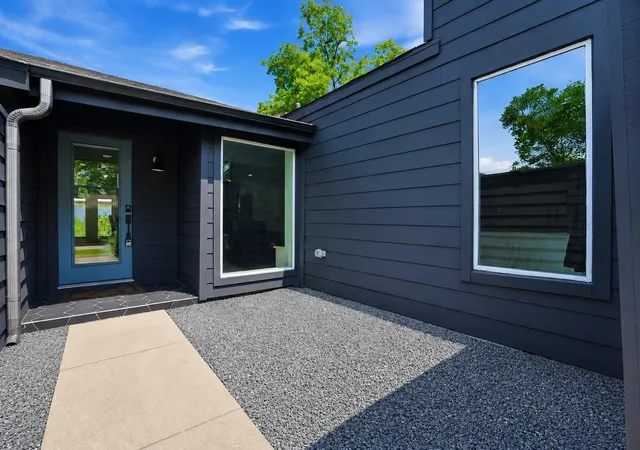 2nd image of 10819 Burdine St, Houston, TX 77096 | MLS# 39054396