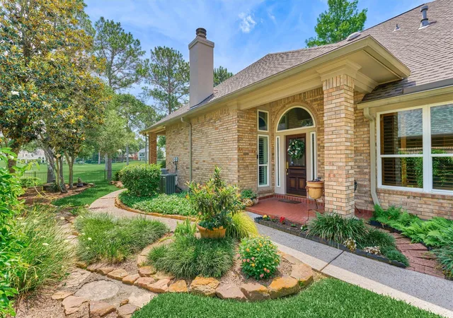 3rd image of 46 N Copperknoll Cir, Spring, TX 77381 | MLS# 18571791