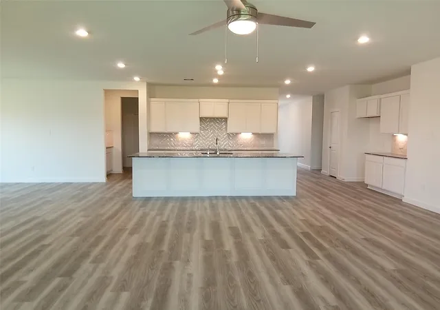4th image of 15142 Cibolo Ln, Baytown, TX 77523 | MLS# 68995192
