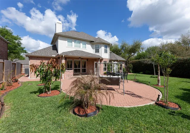 Photo 3 of Single family home for sale at 2407 Royal Palm Ct, League City, TX 77573 | MLS# 30387955 | Listing updated on 2026-08-06