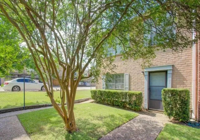 Photo 1 of Townhouse for sale at 4124 Belle Park Dr, Houston, TX 77072 | MLS# 87858705 | Listing updated on 2026-07-07