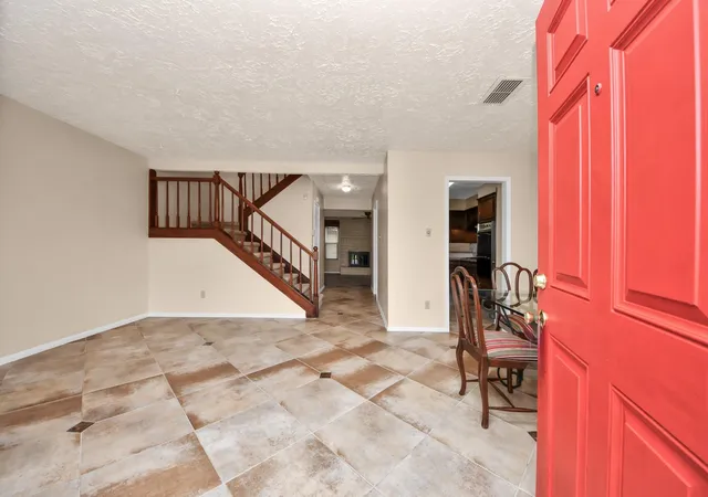 5th image of 44 Chapparal Ct, Missouri City, TX 77459 | MLS# 85557406