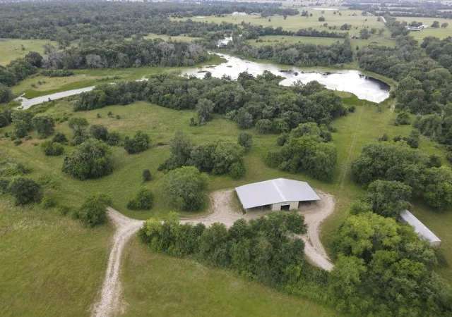 Homes for sale in Bedias, TX | 19046 County Road 124, Bedias, TX 77831 | MLS# 12281345