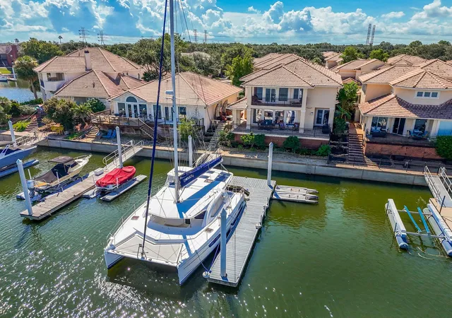 1st image of 313 Harborside Cir, Kemah, TX 77565 | MLS# 84522129