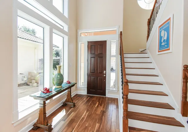 5th image of 313 Harborside Cir, Kemah, TX 77565 | MLS# 84522129
