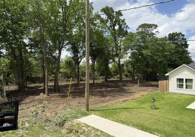 Photo 4 of Land for sale at 8003 Bigwood St, Houston, TX 77078 | MLS# 21593725 | Listing updated on 2026-07-16