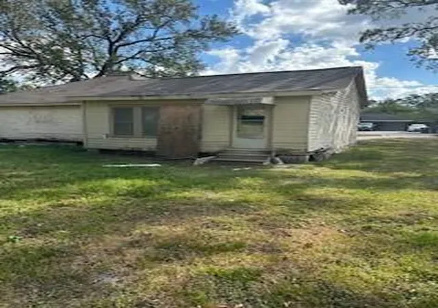 Photo 4 of Single family home for sale at 238 Betral St, Houston, TX 77022 | MLS# 83846817 | Listing updated on 2026-08-14