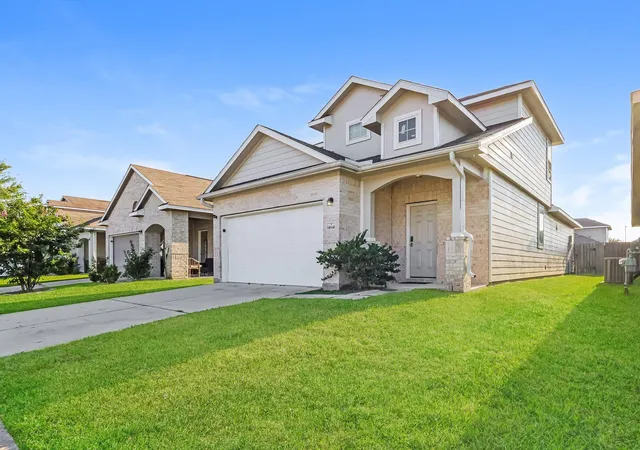 Photo 2 of Single family home for sale at 14846 Darbydale Dr, Houston, TX 77090 | MLS# 88675090 | Listing updated on 2026-09-22