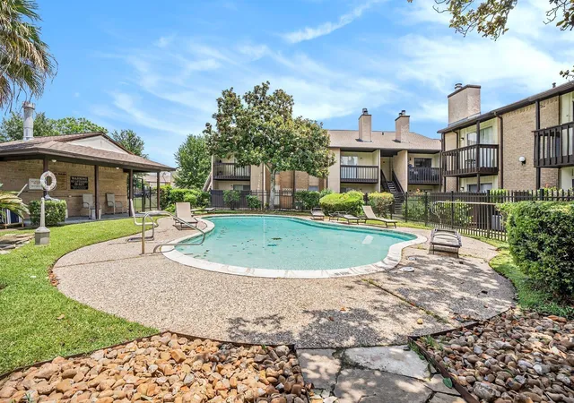 2nd image of 1500 Bay Area Blvd, Houston, TX 77058