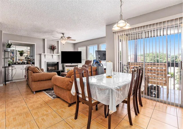 3rd image of 1500 Bay Area Blvd #424, Houston, TX 77058 | MLS# 5398366