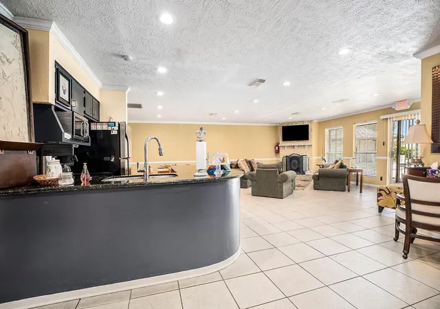 4th image of 1500 Bay Area Blvd #424, Houston, TX 77058 | MLS# 5398366