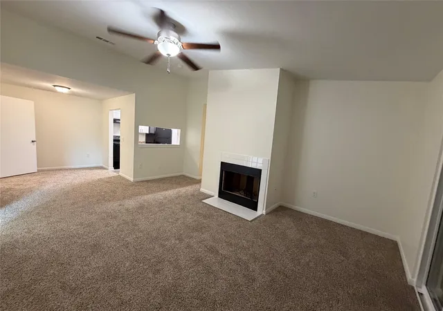 Listing Photo 5 - Condo for sale in building located at 12619 Ashford Mdw Dr, Houston, TX 77082