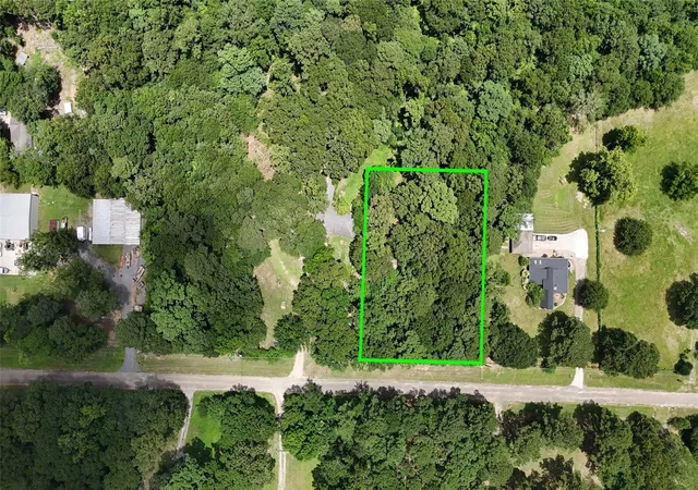 Photo 1 of Land for sale at 4011 Pamela Way, Montgomery, TX 77316 | MLS# 80152909 | Listing updated on 2026-09-14