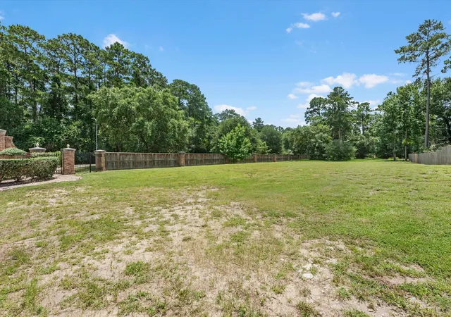 Photo 4 of Land for sale at 2286 Deer Cvs Trl, Kingwood, TX 77339 | MLS# 7475407 | Listing updated on 2026-07-12