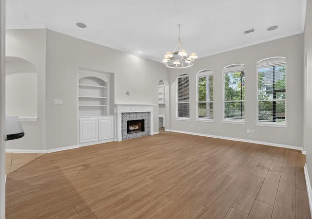 Photo 3 of Single family home for sale at 62 S Bardsbrook Cir, Spring, TX 77382 | MLS# 42804764 | Listing updated on 2026-09-06