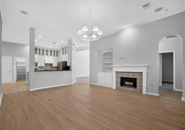 Photo 3 of Single family home for sale at 62 S Bardsbrook Cir, Spring, TX 77382 | MLS# 42804764 | Listing updated on 2026-09-06