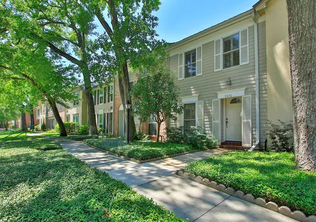 4th image of 9656 Westview Dr #8, Houston, TX 77055 | MLS# 34332290
