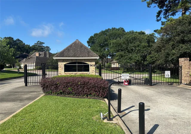 7th image of 901 Longmire Rd, Conroe, TX 77304 | MLS# 18352993