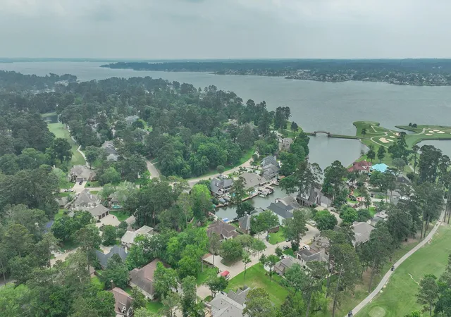 Photo 3 of Single family home for sale at 3210 Lazy Lake Ln, Montgomery, TX 77356 | MLS# 86952129 | Listing updated on 2026-08-18