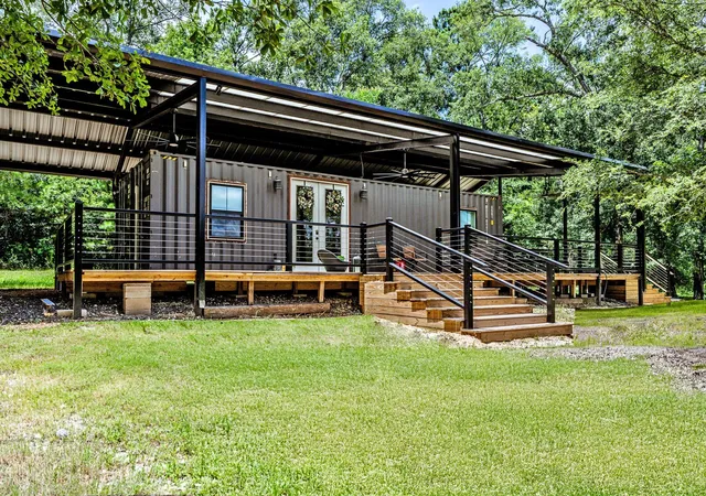 Homes for sale in New Waverly, TX | 49 Sandy Creek Farm Rd, New Waverly, TX 77358 | MLS# 35286548