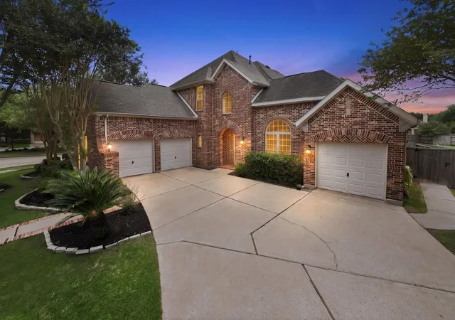Photo 2 of Single family home for sale at 12118 N Founders Shore Dr, Cypress, TX 77433 | MLS# 7876900 | Listing updated on 2026-09-05